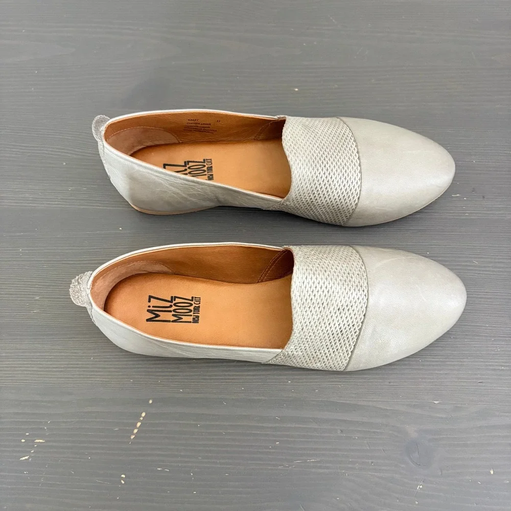 Miz Mooz‎ Hailey Flats 37 Grey Leather Textured Slip On Almond Toe